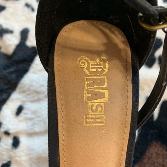 Brash heels - Picture 3 of 4